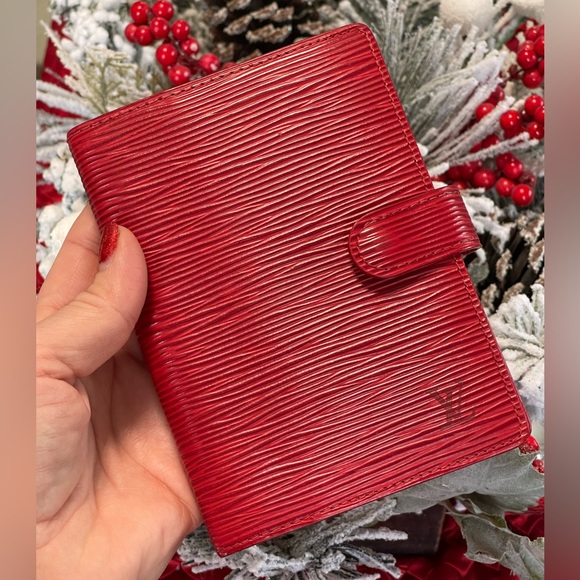 Authentic LOUIS VUITTON Red Epi Agenda cover/Wallet - Picture 2 of 13